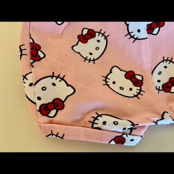 H&M Hello Kitty baby shorts. Size 0-1months - Picture 4 of 6
